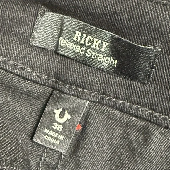 True Religion Ricky Relaxed Straight Leg Shorts Black Red Bred Men's 38 NEW‎ NWT
